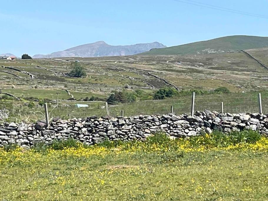 Hedd Wen Villa Llanllyfni Bagian luar foto